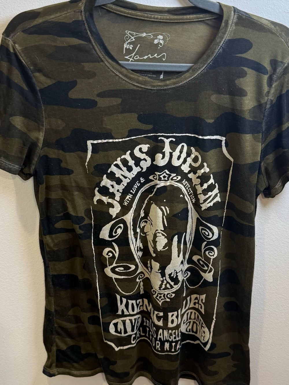 Lucky Brand Janis Joplin Camo Graphic Tee Small Kozmic Blues Live LA Rock Shirt